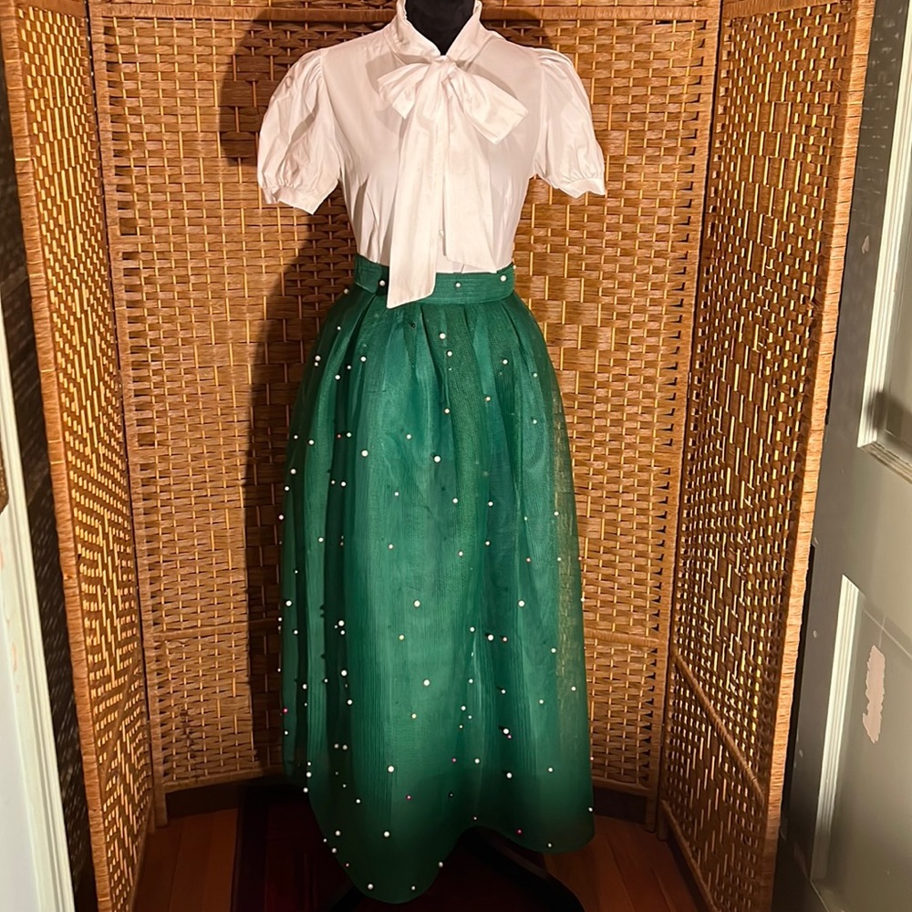 Women’s skirt
